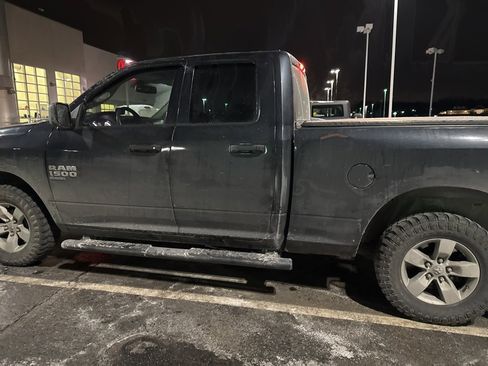 Used 2019 RAM 1500 Express image 3