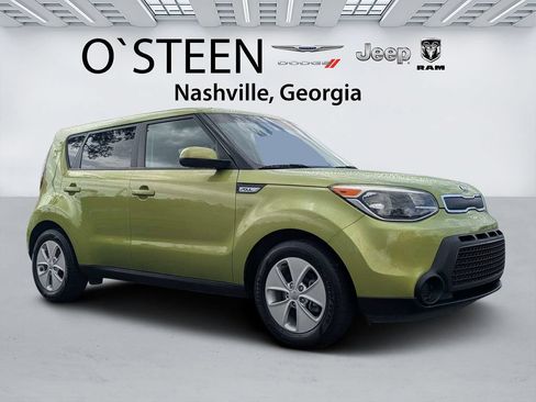 Used 2015 Kia Soul FWD image 1