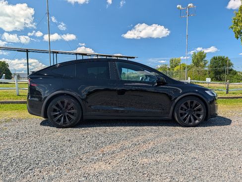 Used 2022 Tesla Model X Plaid AWD/4WD image 5