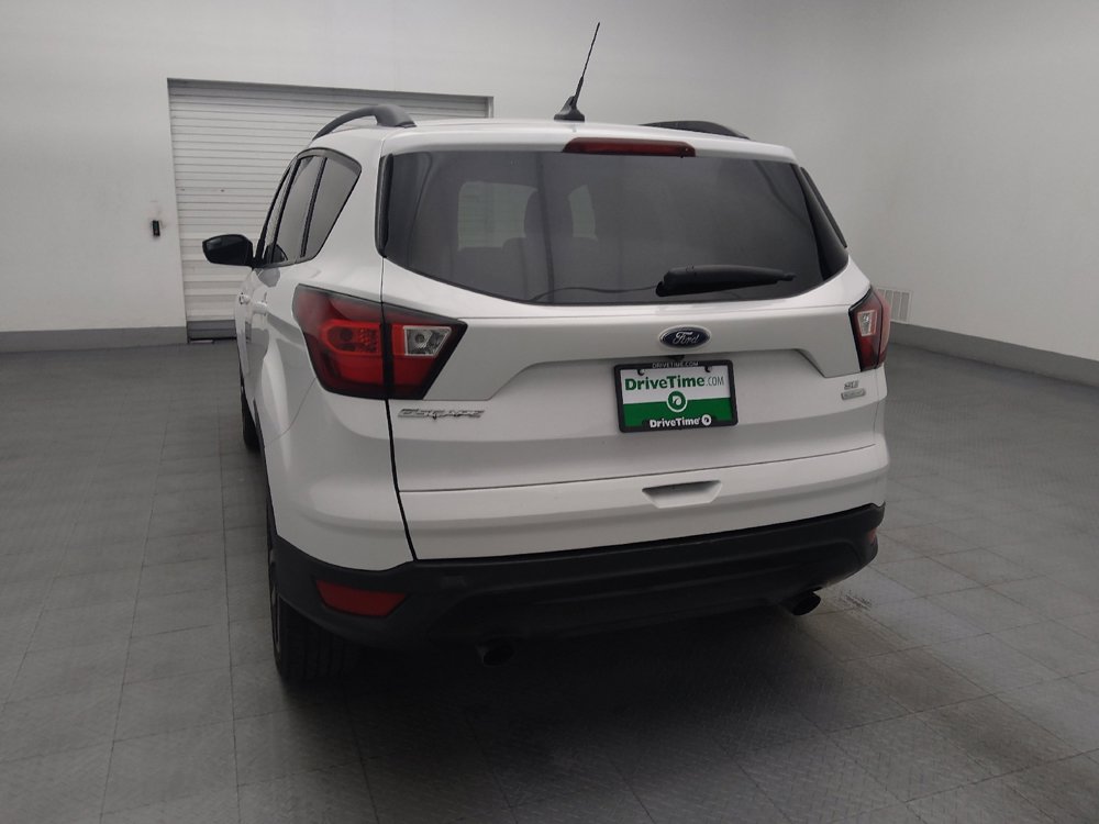 Used 2019 Ford Escape SE FWD image 6