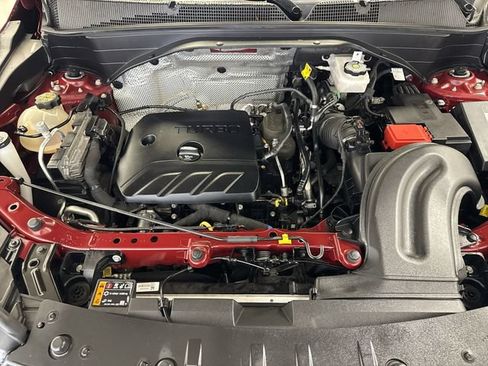 Used 2022 Chevrolet TrailBlazer LT w/ LPO, Blackout Package FWD image 27