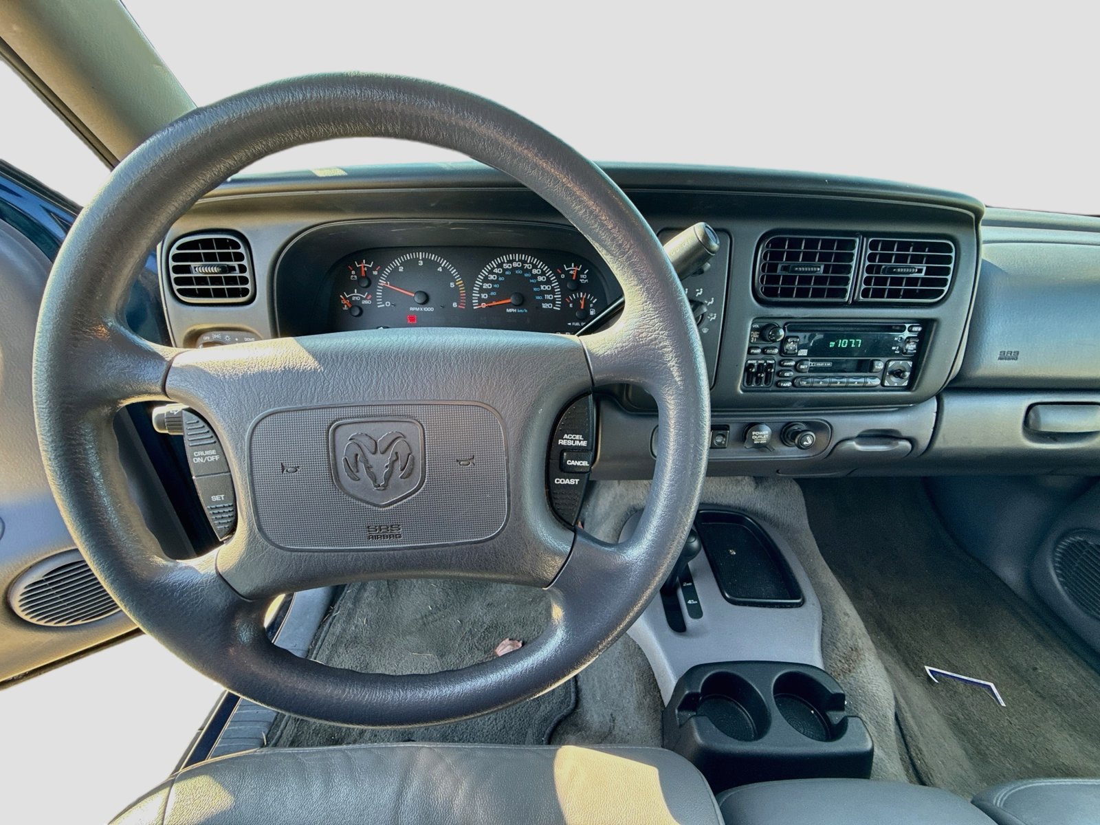 Used 2000 Dodge Durango 4WD image 11