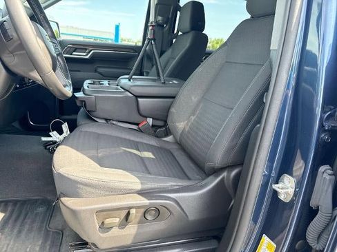 Used 2023 Chevrolet Silverado 1500 LT AWD/4WD image 19