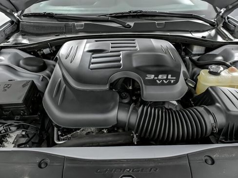 Used 2021 Dodge Charger SXT w/ Leather Interior Group image 16