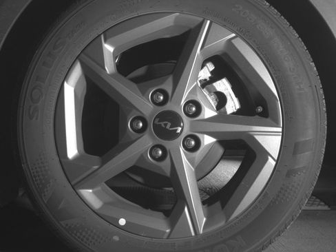 Used 2025 Kia K4 FWD image 11