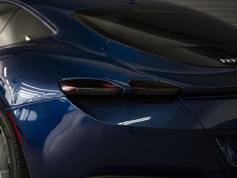 Used 2023 Ferrari Roma RWD image 12