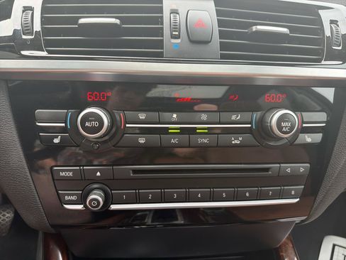 Used 2016 BMW X3 xDrive28i AWD/4WD image 26