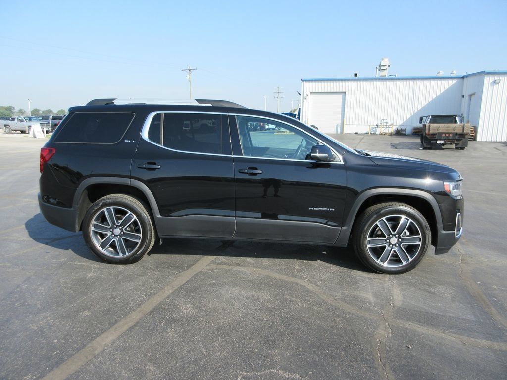 Certified 2022 GMC Acadia SLT w/ Preferred Package FWD image 5