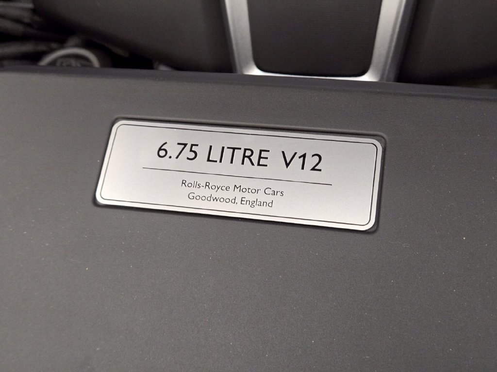New 2027 Rolls-Royce Cullinan Black Badge AWD/4WD image 29