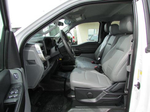 Used 2023 Ford F250 XL w/ XL Chrome Package image 18