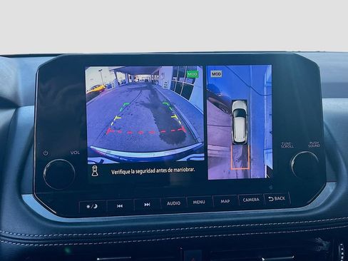 Used 2023 Nissan Rogue Platinum w/ Platinum Premium Package image 14