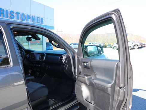 Used 2023 Toyota Tacoma TRD Sport image 20