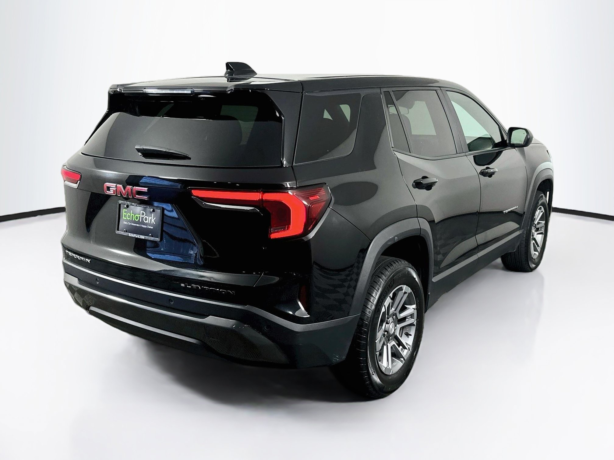 Used 2025 GMC Terrain Elevation FWD image 9