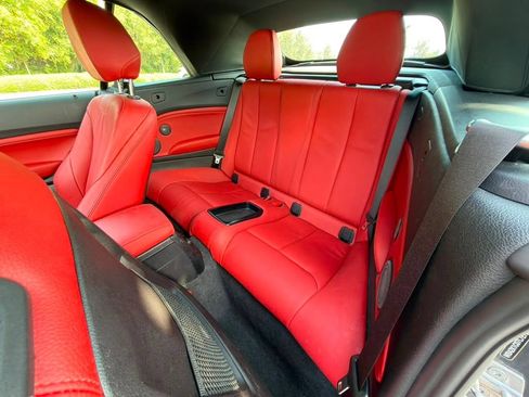 Used 2020 BMW 230i xDrive Convertible w/ M Sport Package AWD/4WD image 23
