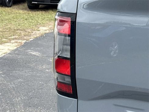 Certified 2023 Nissan Frontier PRO-4X w/ Pro Convenience Package image 14