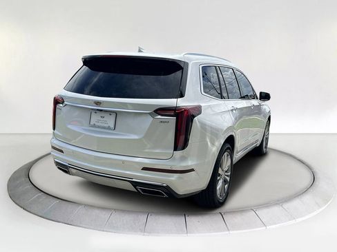 Certified 2023 Cadillac XT6 Premium Luxury image 5