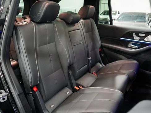 Used 2024 Mercedes-Benz GLS 580 4MATIC image 20