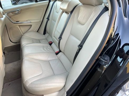 Used 2013 Volvo S60 T5 image 22