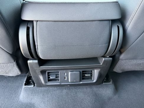 Used 2022 Chevrolet Silverado 1500 RST AWD/4WD image 17