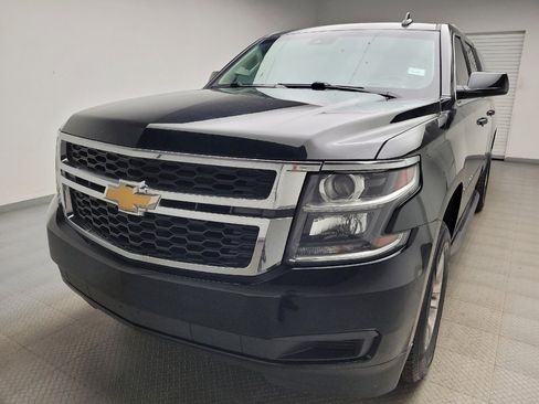 Used 2019 Chevrolet Suburban LT AWD/4WD image 15