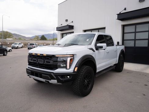 Used 2025 Ford F150 Raptor image 3