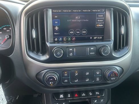 Used 2019 Chevrolet Colorado Z71 image 18