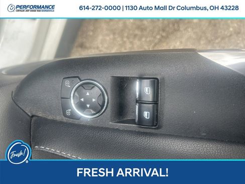 Used 2018 Ford Mustang Coupe RWD image 16