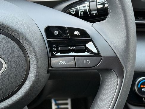 New 2026 Hyundai Elantra SEL Sport FWD image 19