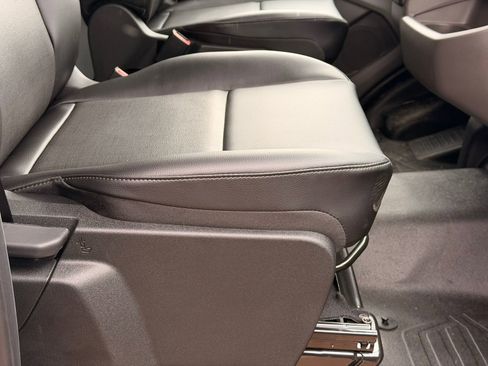 New 2026 Ford Transit 250 148 Medium Roof image 13