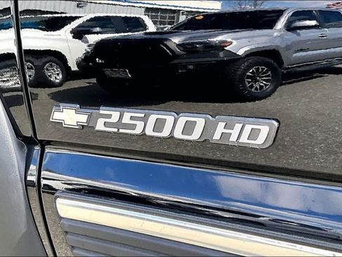 Used 2002 Chevrolet Silverado 2500 LS image 19