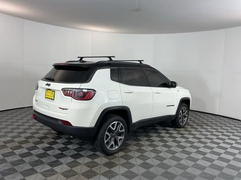 Used 2018 Jeep Compass Trailhawk AWD/4WD image 5
