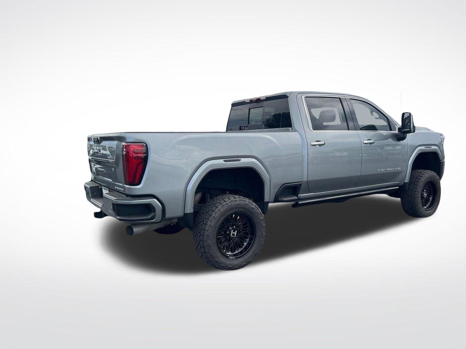 Used 2025 GMC Sierra 2500 Denali Ultimate AWD/4WD image 3
