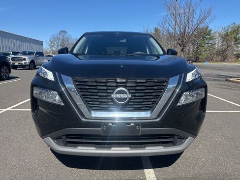 Used 2023 Nissan Rogue SV image 3