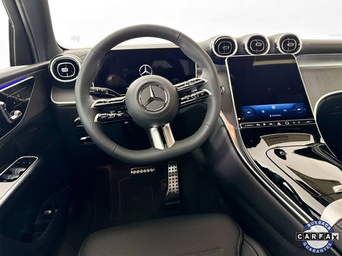 Used 2025 Mercedes-Benz GLC 350e GLC 350e image 23