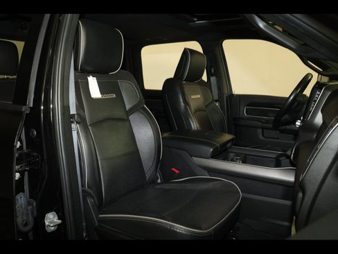 Used 2022 RAM 2500 Laramie AWD/4WD image 34