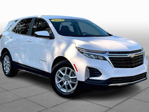 Used 2023 Chevrolet Equinox LT image 2