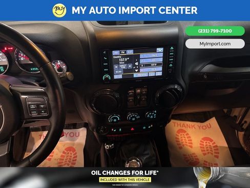 Used 2017 Jeep Wrangler Unlimited Rubicon w/ Quick Order Package 23Z Recon image 20