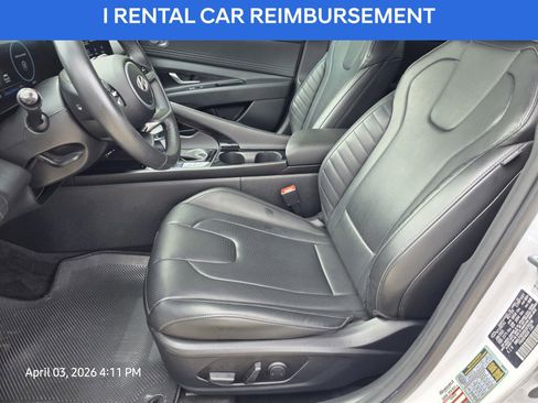 Used 2025 Hyundai Elantra Limited image 12