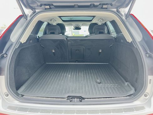 Certified 2023 Volvo XC60 B5 Plus w/ Climate Package AWD/4WD image 34