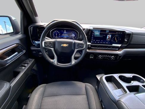 Used 2023 Chevrolet Silverado 1500 LT RWD image 6
