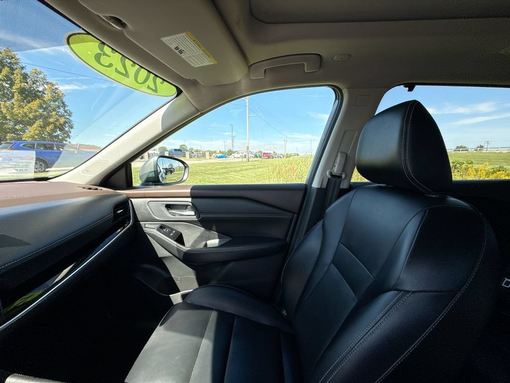 Used 2023 Nissan Rogue SL w/ SL Premium Package AWD/4WD image 32
