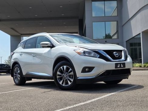 Used 2017 Nissan Murano SL w/ SL Technology Package AWD/4WD image 2