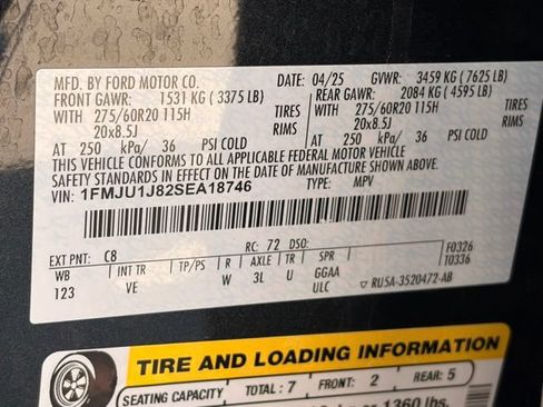 Used 2025 Ford Expedition Active AWD/4WD image 34