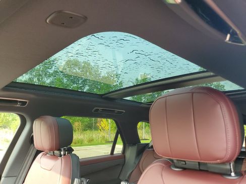New 2026 Land Rover Range Rover Sport Dynamic SE AWD/4WD image 11