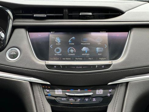 Used 2019 Cadillac XT5 Premium Luxury AWD/4WD image 27