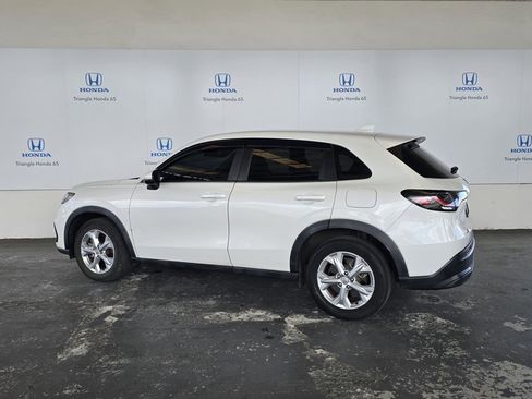 Used 2023 Honda HR-V LX image 4