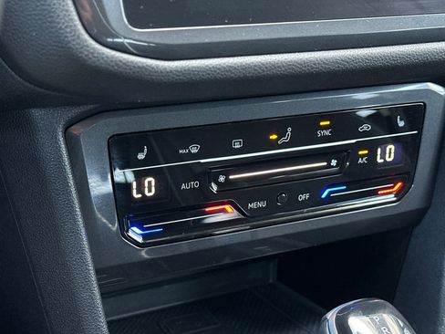 Certified 2023 Volkswagen Tiguan SE image 21