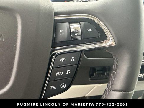 Used 2024 Lincoln Navigator Black Label image 18