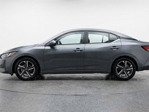 Used 2025 Nissan Sentra SV image 5