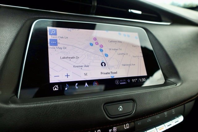 Used 2023 Cadillac XT4 Sport AWD/4WD image 3